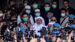 Momen Habib Rizieq Tiba di Polda Metro Jaya