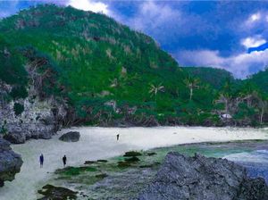 Pantai Krokoh Gunungkidul: Daya Tarik, Harga Tiket dan Rute Perjalanannya