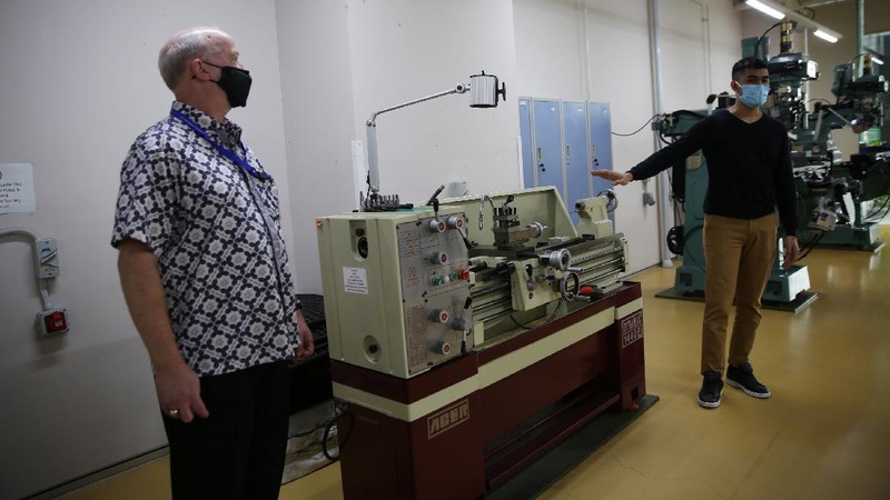 Ajang Bright Future Festival di gelar untuk mendukung lahirnya generasi muda Indonesia berdaya saing tinggi dan berkualitas.