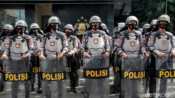 Polda Metro Jaya Perketat Pengamanan saat Pemeriksaan Habib Rizieq