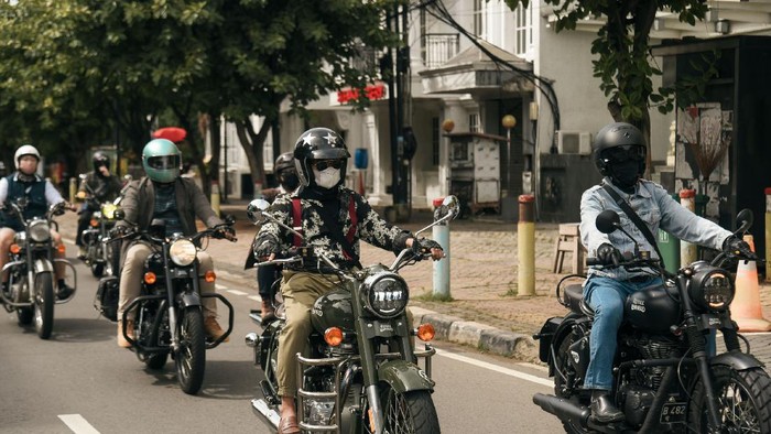 Acara riding komunitas Royal Enfield Classic