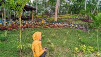 Bukit Soeharto paling pas dijadikan jujugan lokasi wisata karena berada tepat di perbatasan antara Jawa Timur dan Jawa Tengah. Bagi wisatawan yang menuju Jawa Tengah dan melewati Kecamatan Badegan dengan mudah akan melihat bukit Soeharto. Karena lokasinya berada tepat di sebelah jalan utama Ponorogo - Wonogiri.
