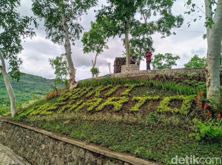 Bukit Soeharto yang Ngehits di Ponorogo