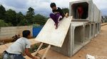 Di Cileungsi, Beton Saluran Air Jadi Arena Bermain Anak