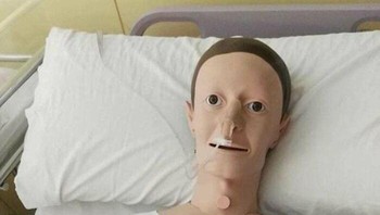 Mark Zuckerberg tengah dirawat di rumah sakit. Foto: Bored Panda