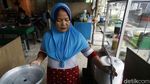 Kisah Eks TKW yang Kini Berjualan Bubur Pedas di Perbatasan Aruk
