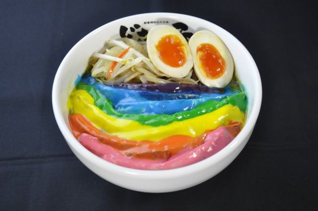 Cantik Ada Ramen Kuah Pelangi Berbahan Cheese Fondue