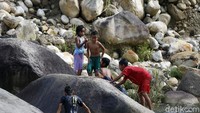 Melirik potensi besar industri wisata di perbatasan yang dimiliki Indonesia, tentu ini sebuah peluang untuk mendatangkan wisatawan asal Malaysia melalui konsep ekowisata dan cross-border tourism.