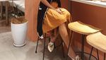 Sah Jadi Istri Dimas Djay, Intip Asyiknya Faradina Makan di Pinggir Pantai