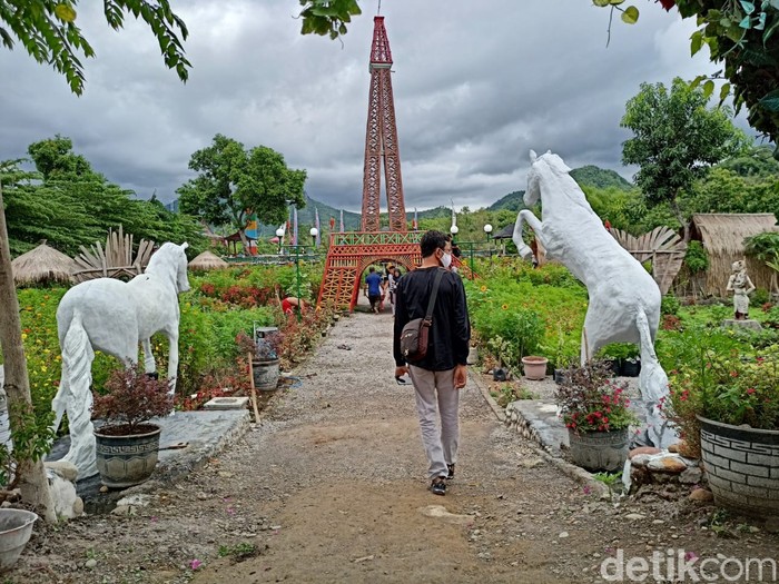 Sumorobangun Flowers Ponorogo