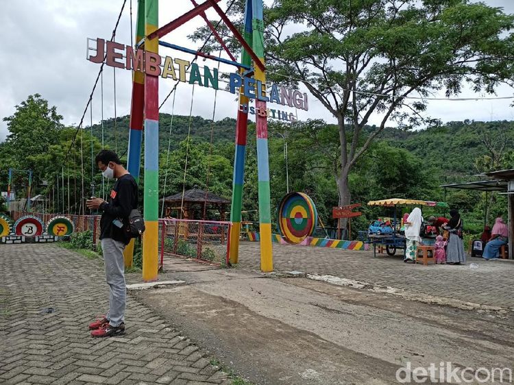 Potret Sumorobangun Flowers, yang Ijo Royo-royo dari Ponorogo