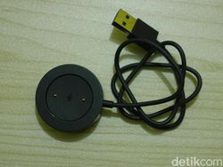 Unboxing Mi Watch, Smartwatch Rp 1,5 Juta