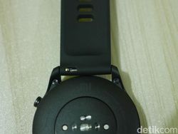 Unboxing Mi Watch, Smartwatch Rp 1,5 Juta