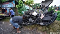 Korban tewas atas nama Aipda Syamsul dan Bripka Slamet. Sedangkan jenazah anggota TNI atas nama Pelda Eka Budi, sadang dalam pencarian. Ada kemungkinan jatuh ke sungai. 