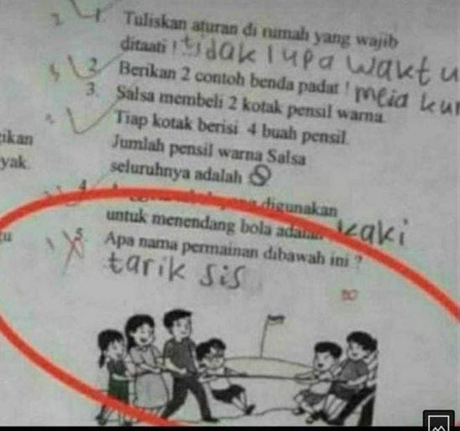 Definisi anak zaman sekarang yang kebanyakan main TikTok. Kalau gini gimana gurunya nggak tepok jidat coba. Foto: Facebook/Izzan Akbar