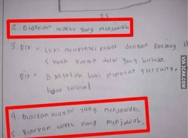 Saking pasrahnya sampai ngasih jawaban kayak gini ke gurunya. Bikin gurunya pusing tujuh keliling deh meriksanya. Foto: 1cak.com