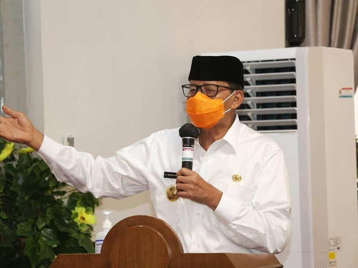 Gubernur Banten Wahidin Halim