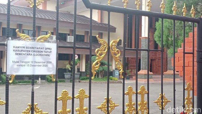 Kantor DPRD Cirebon ditutup sementara karena pegawai positif Corona