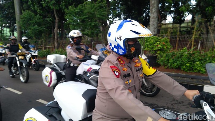 Kapolda Metro Jaya Irjen Fadil Imran patroli keliling Jakarta naik motor (Adhyasta Dirgantara/detikcom).