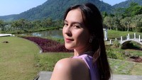 Veronica, istri Lucky Perdana, menuduh Lidi Brugman sebagai wanita tak baik lewat unggahan Instagram Stories-nya. Gak punya moral dan malu, apalagi akhlak yang baik! tulis Vero. (Foto: dok. Instagram @lidibrugman) 