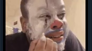 Netizen ini kecele karena sempat mengira layanan internetnya yang tumbang. Foto: Twitter