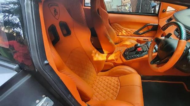Modifikasi Honda Civic jadi Lamborghini Aventador