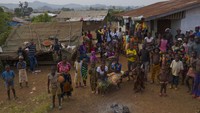 Namun, kondisi ekonomi Marie dan keluarganya tak dapat dikatakan baik. Pandemi COVID-19 yang melanda Sierra Leone, negara asal Marie, turut berdampak pada perekonomian warganya.