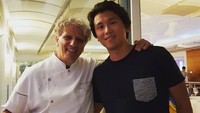 Reino Barack juga sempat bertemu dengan Chef Antonio Mellino, chef yang mendapatkan gelar bintang 2 Michelin. Ia mengatakan kalau makanan yang diolah oleh sang chef sangatlah enak. Foto: Instagram @reinobarack @princessyahrini