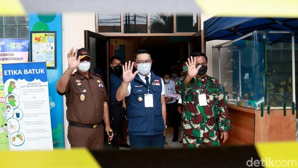 Ridwan Kamil Jalani Uji Klinis Vaksin COVID-19