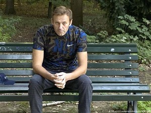Rusia Coba Racuni Navalny Kedua Kali Sebelum Diterbangkan ke Berlin