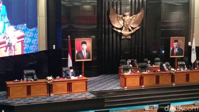 Sudah Negatif Corona, Wagub DKI Hadiri Paripurna DPRD Secara Fisik (Wilda/detikcom)