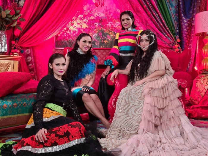 Titi DJ dan Dara Jana makin eksis