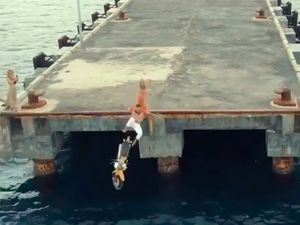 Polisi Tegur Pemda Soal Turis Rusia yang Ceburkan Diri Bareng Motor ke Laut