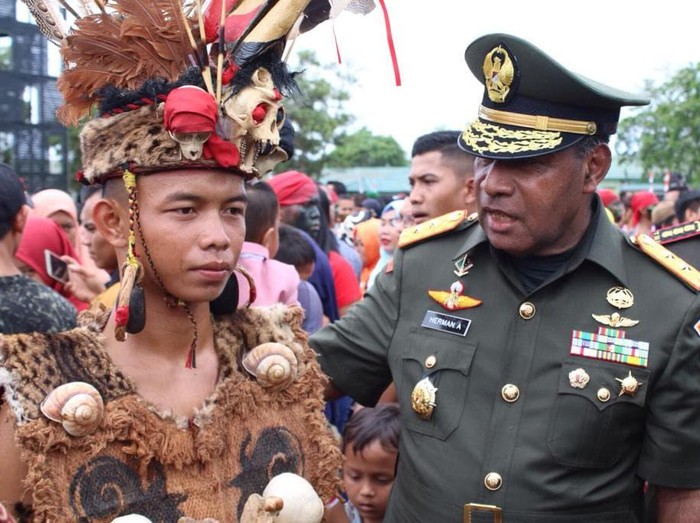 Wakasad Letjen Herman Asaribab