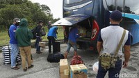 Penutupan tersebut, untuk mencegah penyebaran virus corona atau COVID-19 di Kalbar.  