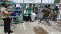 Di masa pandemi COVID-19, nasib Tenaga Kerja Indonesia (TKI) asal Sambas berdampak banyak yang tak jelas.  
