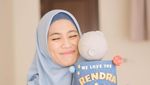 Alyssa Soebandono Istri Idaman, Suapi Suami hingga Ajak Anaknya ke Dapur