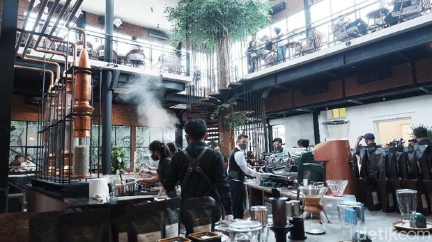 Buwas Kenalkan Kedai Kopi Jenderal Jilid II di Bandung
