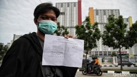 Laporan harian Satgas Covid-19 mencatat tambahan kasus COVID-19 pada hari Minggu (13/12/2020) terbanyak berasal dari Provinsi DKI Jakarta dengan 1.298 kasus harian.  