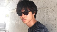 Apalagi, musim pertama Alice in Borderland bisa dibilang sukses dan membuat para penonton semakin penasaran. Foto: dok. Instagram @kentooyamazaki