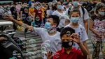 Masih Pandemi, Pasar Natal Manila Dipadati Pembeli