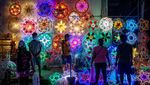 Masih Pandemi, Pasar Natal Manila Dipadati Pembeli