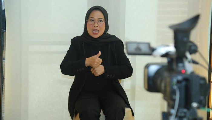 Menteri Ketenagakerjaan, Ida Fauziyah mendorong pemerintah daerah provinsi dan kabupaten/kota untuk segera mengimplementasikan layanan disabilitas dalam bidang ketenagakerjaan.