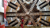 Dengan penyelesaian tunnel ini, total kontruksi proyek kereta cepat sebesar 64,4%.  