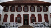 Moeldoko dalam sambutannya menyampaikan, pengumpulan arsip untuk kegiatan ini sesuatu yang tidak mudah, tapi apa yang dilakukan ini memberikan semangat baru.  