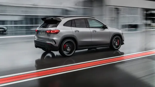Mercedes-AMG GLA45