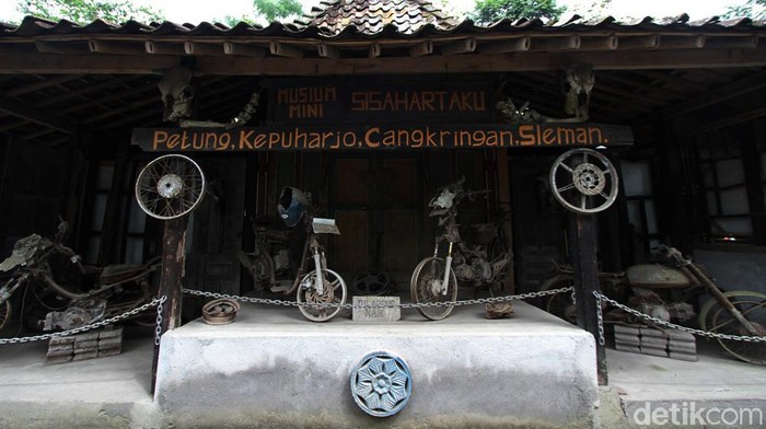 Museum Sisa Hartaku, Jadi Bukti Ganasnya Letusan Merapi Dasyatnya letusan Merapi pada tahun 2010 lalu menyisakan duka dan kenangan. Buktinya dapat dilihat dari Museum Sisa Hartaku yang berada di lereng Merapi.