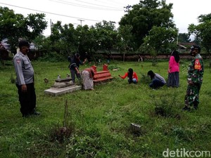 98 Warga Probolinggo Dihukum Bersihkan Makam 3 Hari Gegara Langgar Prokes