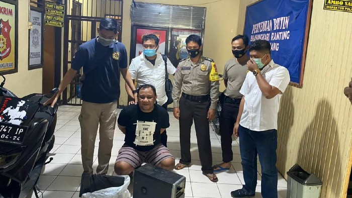 Pecatan polisi di Sulsel ditangkap karena menggelapkan motor (dok. Istimewa).
