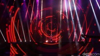 Band Kotak memeriahkan HUT Transmedia ke-19 dengan menyenyikan lagu histnya.